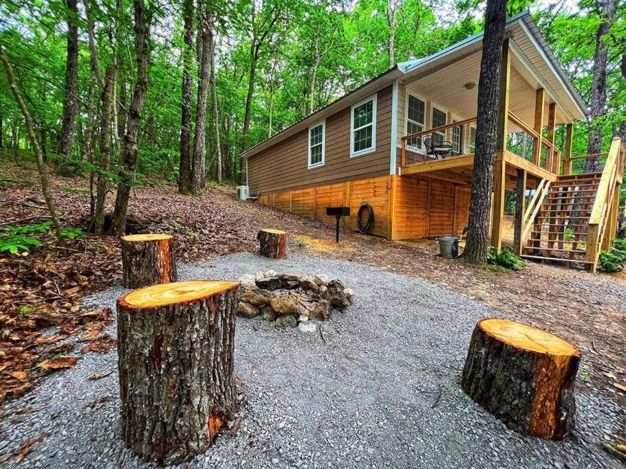 Coyote Cabin At Woodland Retreat At Desoto Beside Desoto State Park Fort Payne Εξωτερικό φωτογραφία